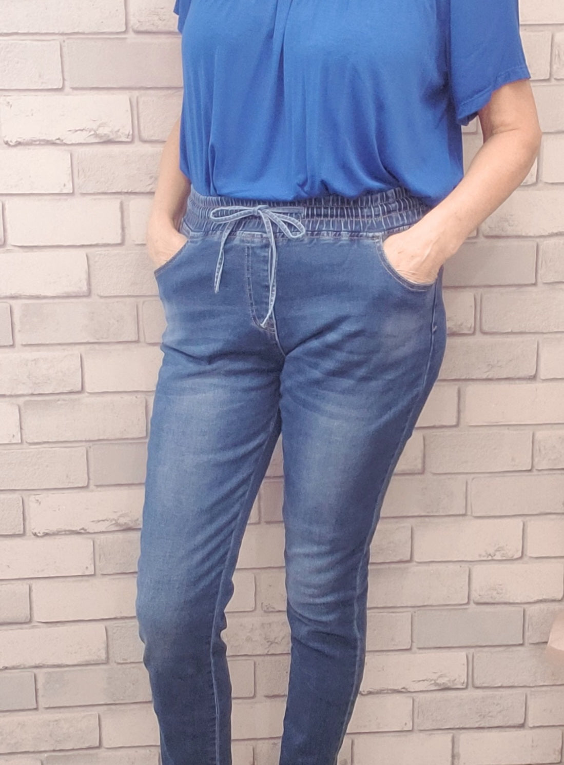 Jena Straight Leg Jeans - Couture Boutique