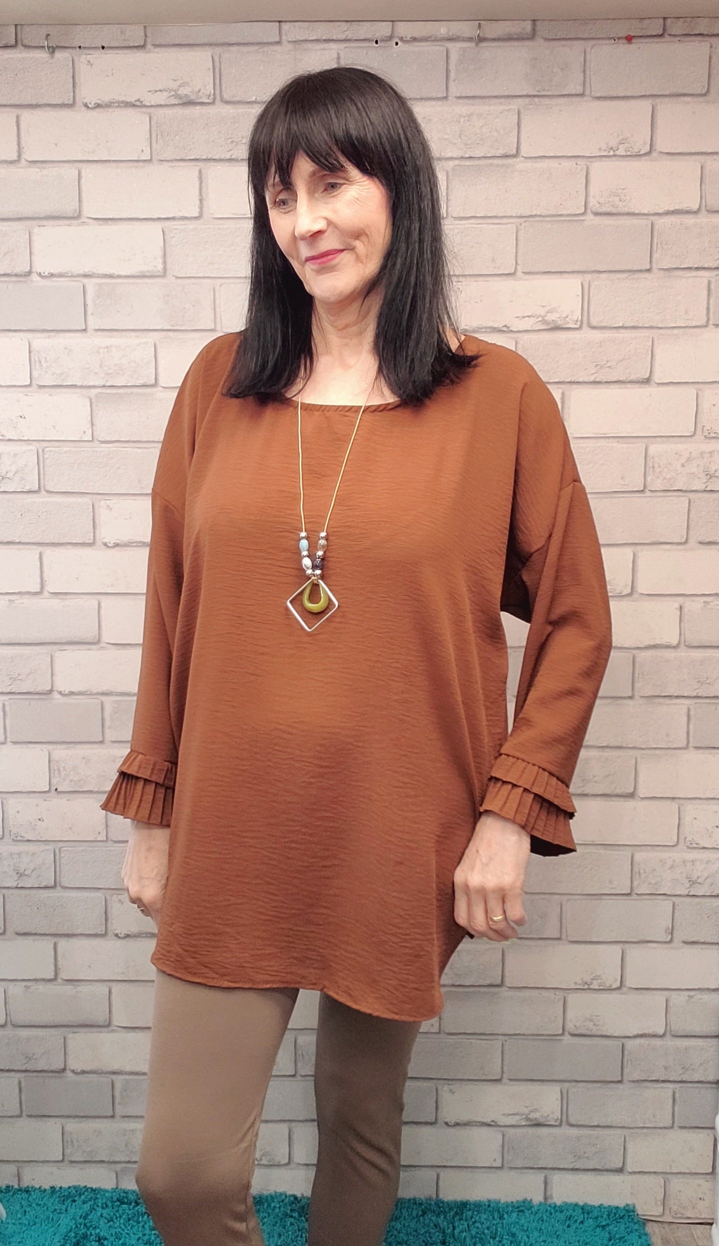 Demi Plain Top With Pleat Cuffs