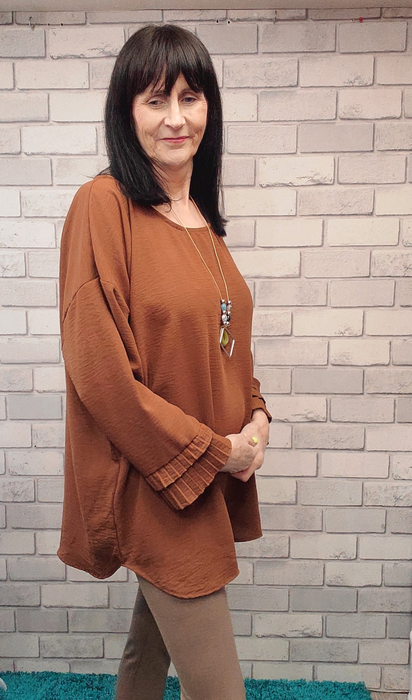 Demi Plain Top With Pleat Cuffs