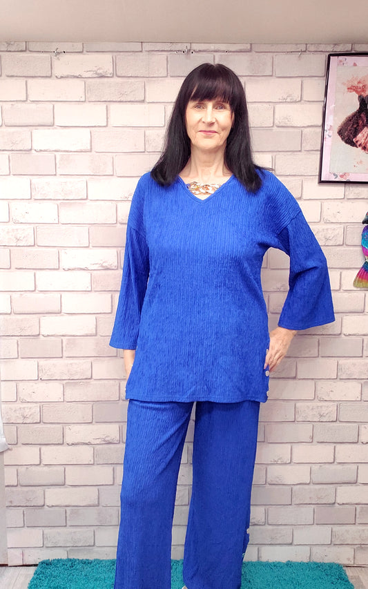 Debbie 2 Piece Outfit Fit To 16
