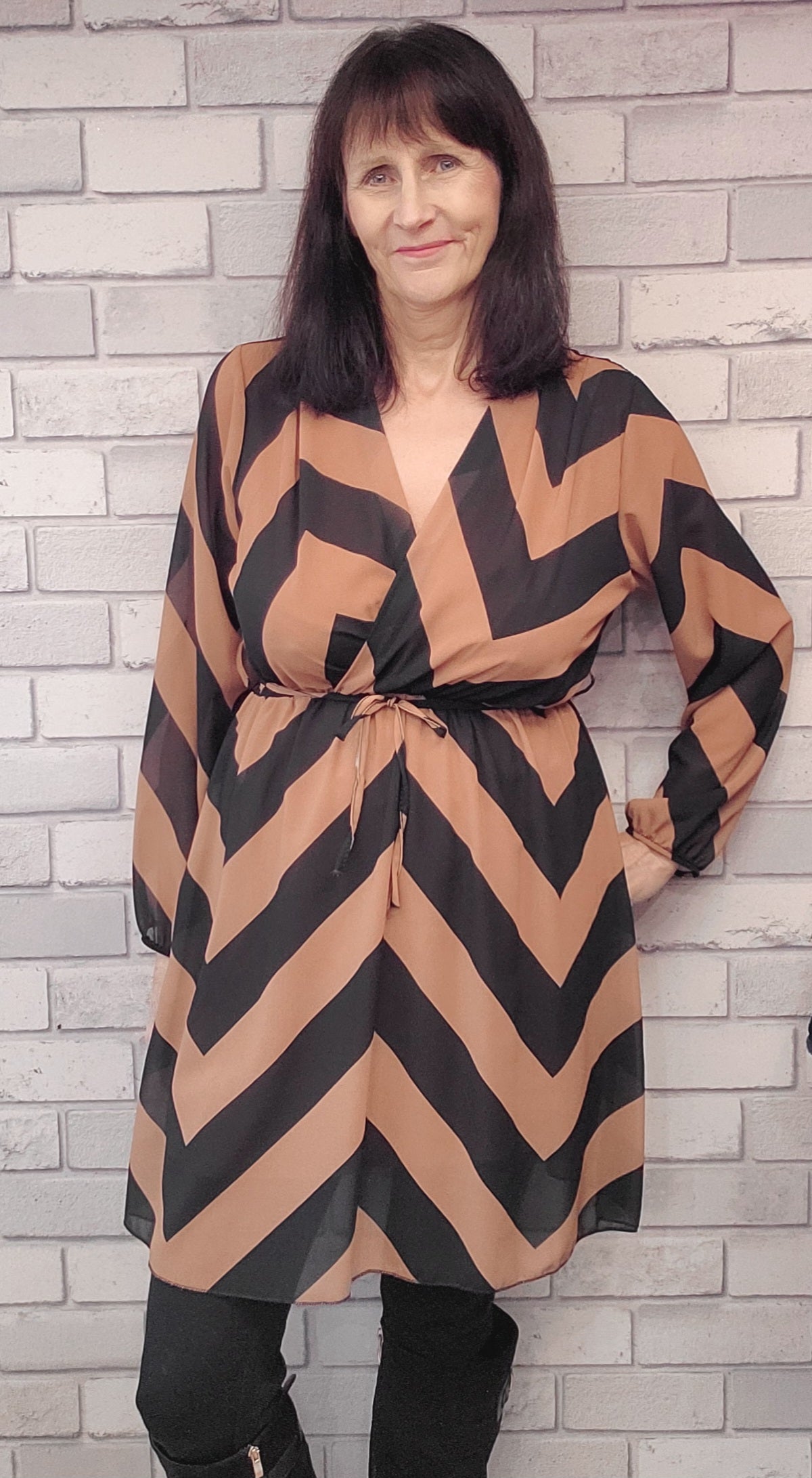 Cassey  Long Sleeve Midi Dress