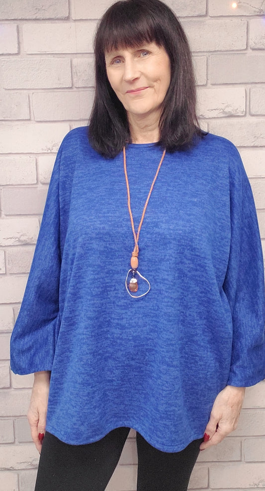 Ivanna Plain Top With Necklace