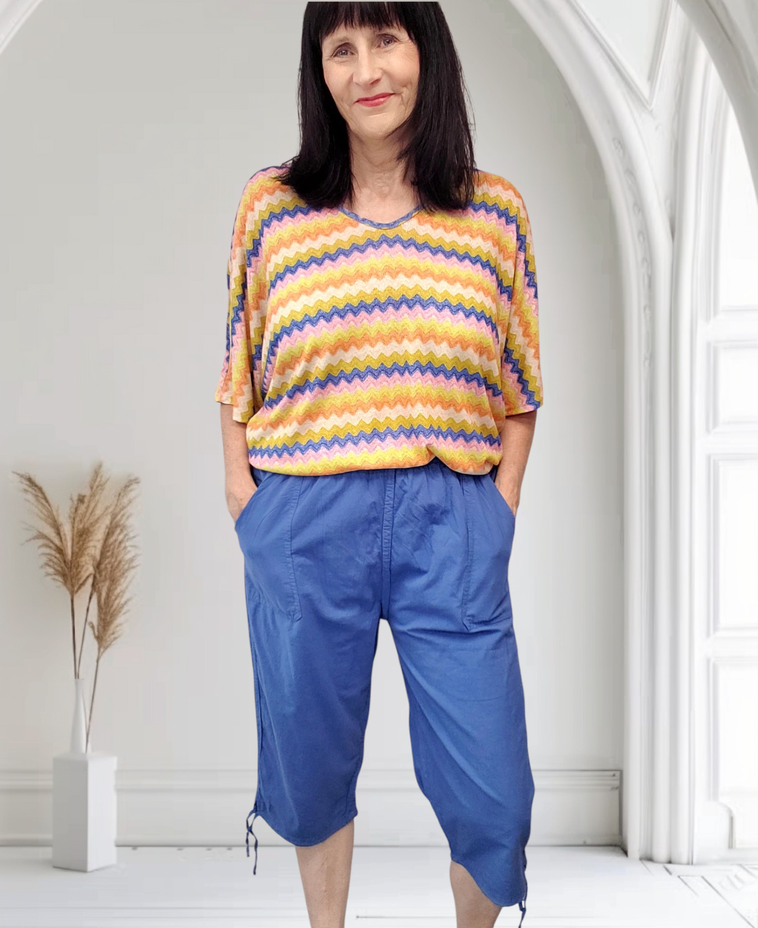 Crop Trousers  Elasticated  Waist  And Pockets - Couture Boutique
