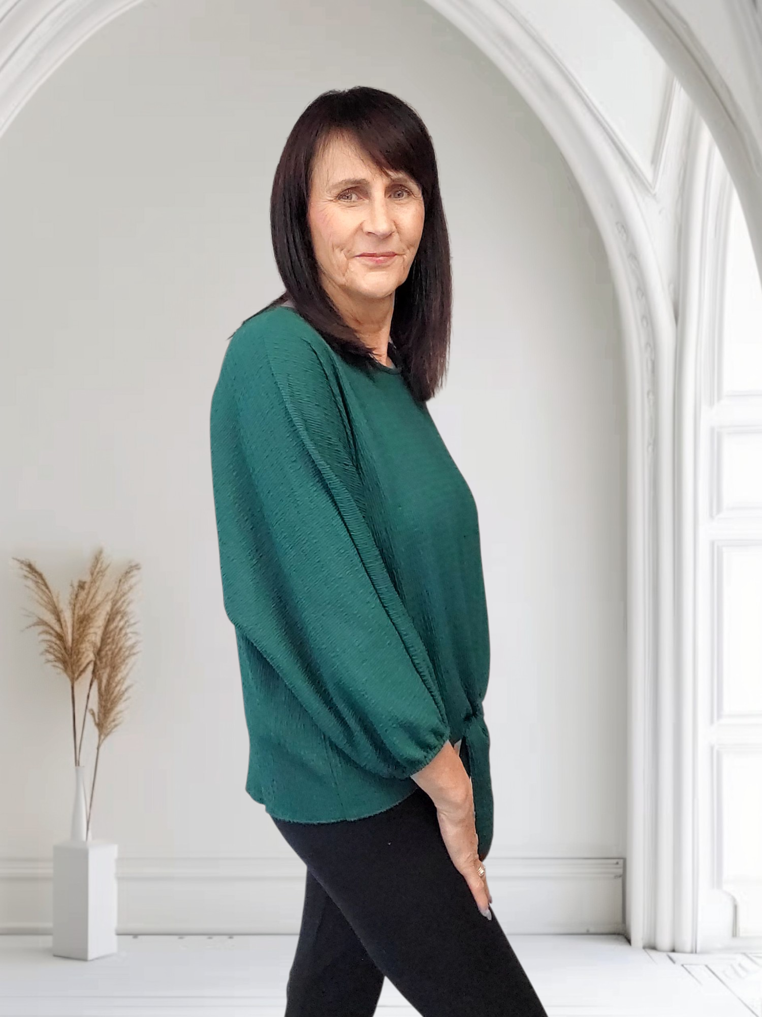 Izzy Batwing Knot Top, Onesize  12-18 - Couture Boutique