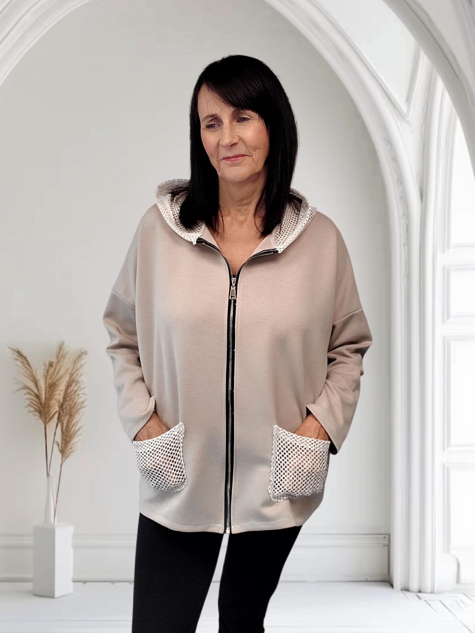 Jess Women’s Lightweight Jacket – Stylish, Comfortable, Onesize  12-20 - Couture Boutique