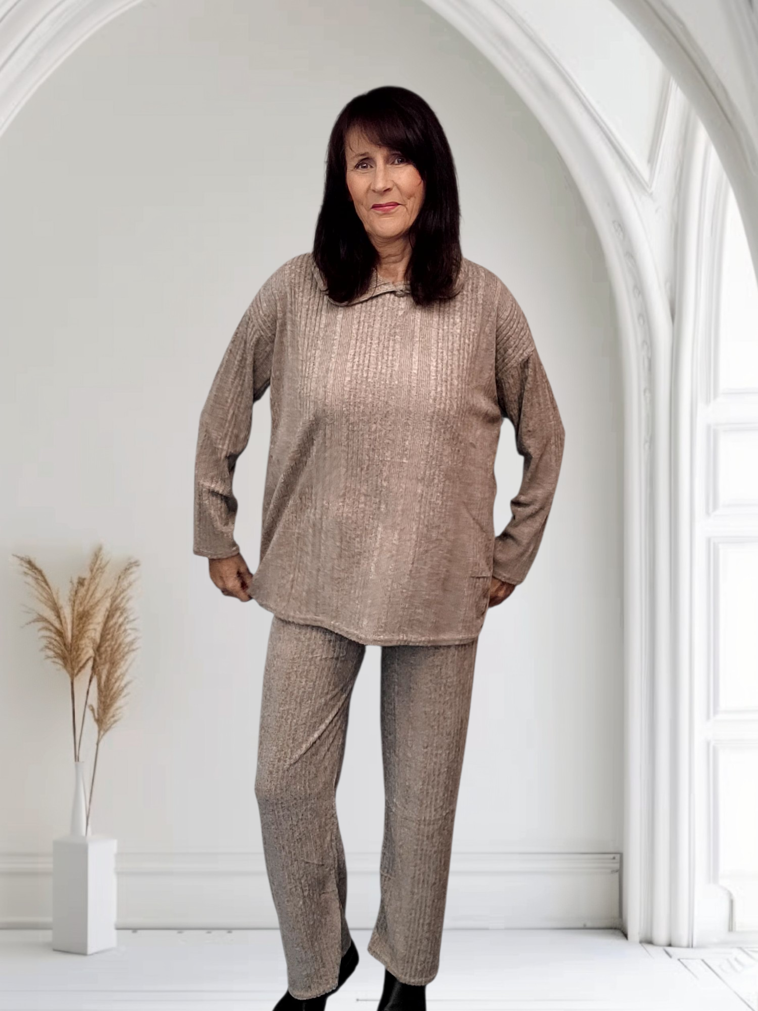 Katie Lovely Comfy Loungewear Set – Soft, Stylish & Relaxed Fit, Onesize  12-18 - Couture Boutique