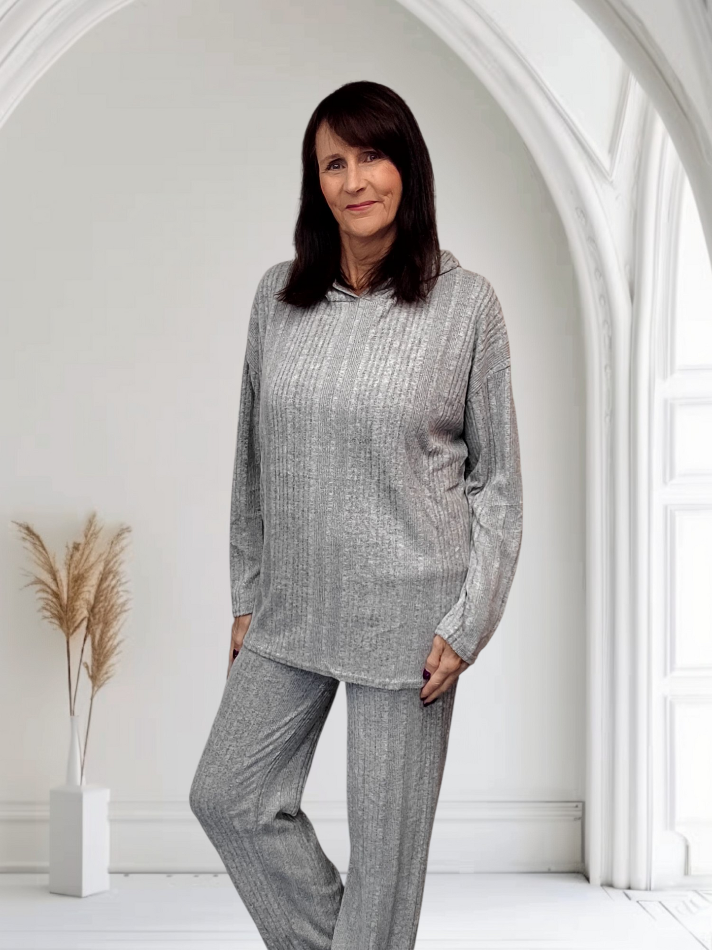 Katie Lovely Comfy Loungewear Set – Soft, Stylish & Relaxed Fit