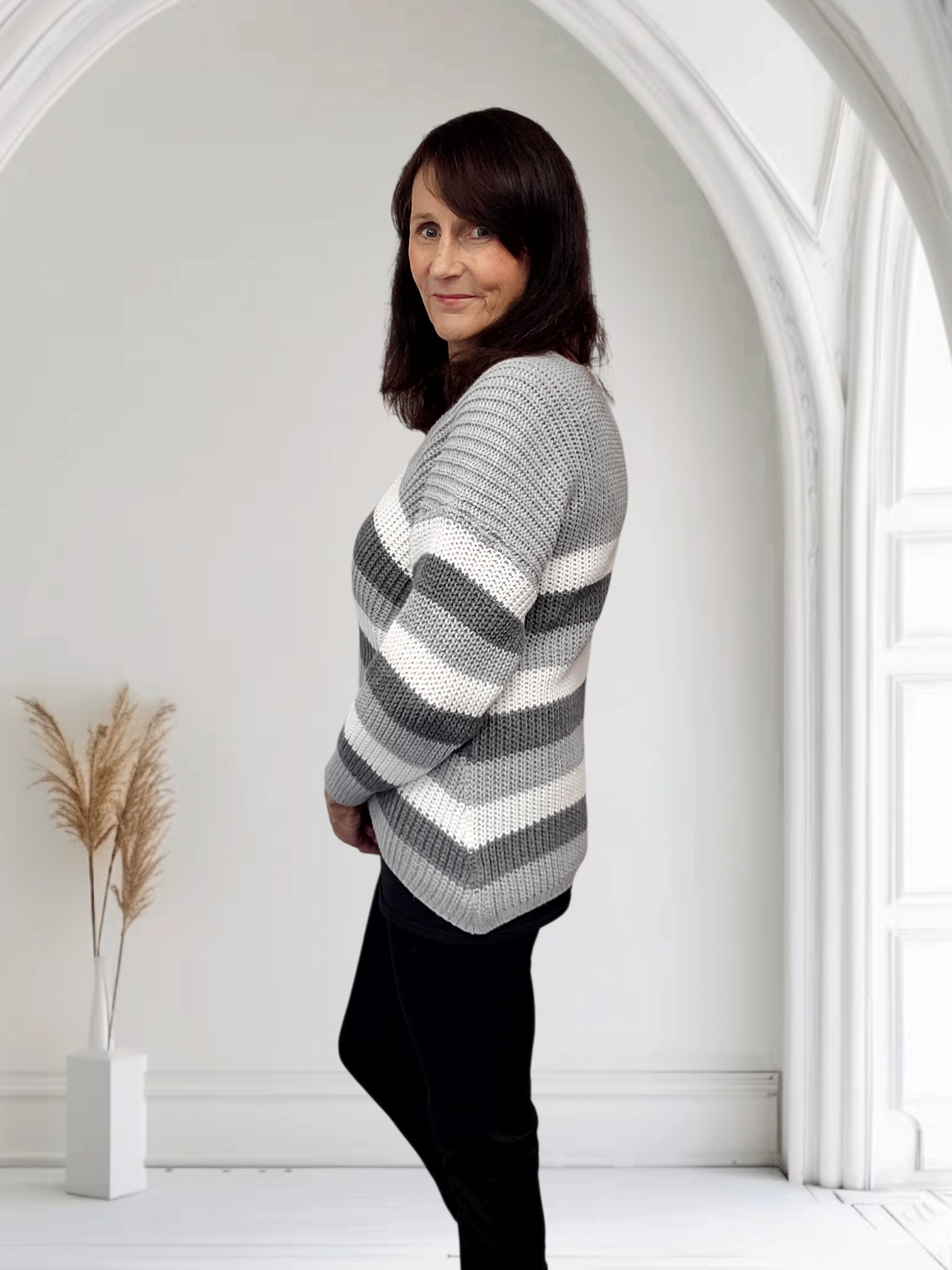 Beth Winter Women’s Jumper – Warm Knit Pullover, Onesize  12-16 - Couture Boutique