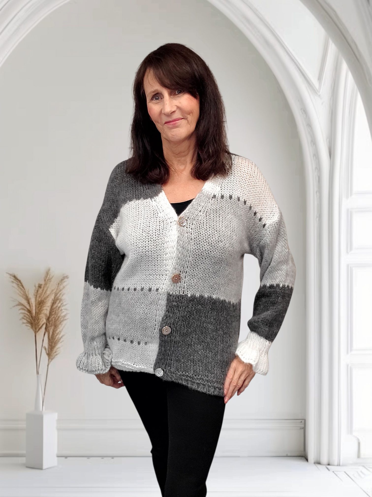 Bree Women’s Knit Cardigan – Long Sleeve Button Front, Onesize  12-18 - Couture Boutique