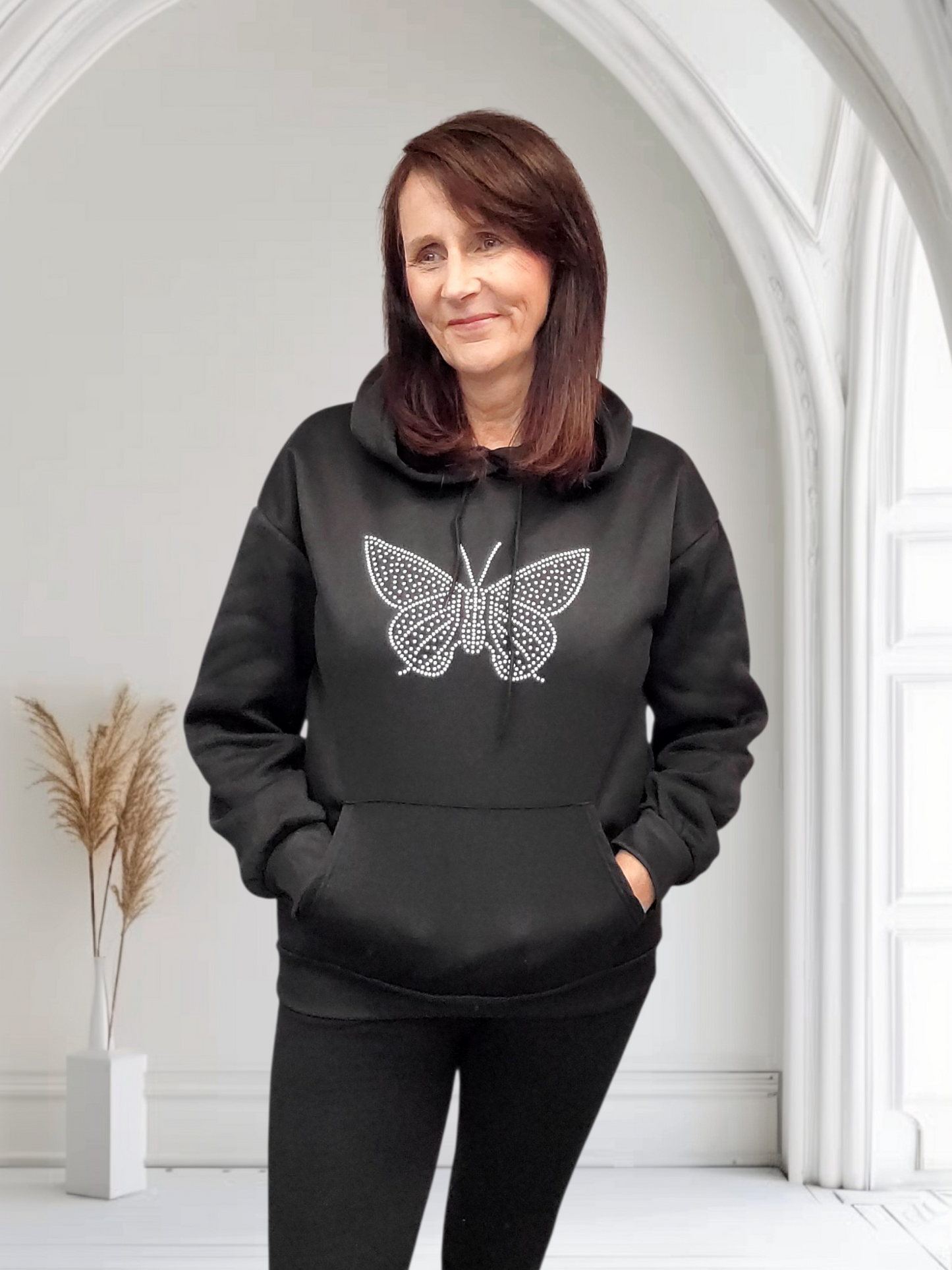 Beaty Butterfly Print Hoodie  Cozy Graphic Sweatshirt for Women, 3 Sizes
