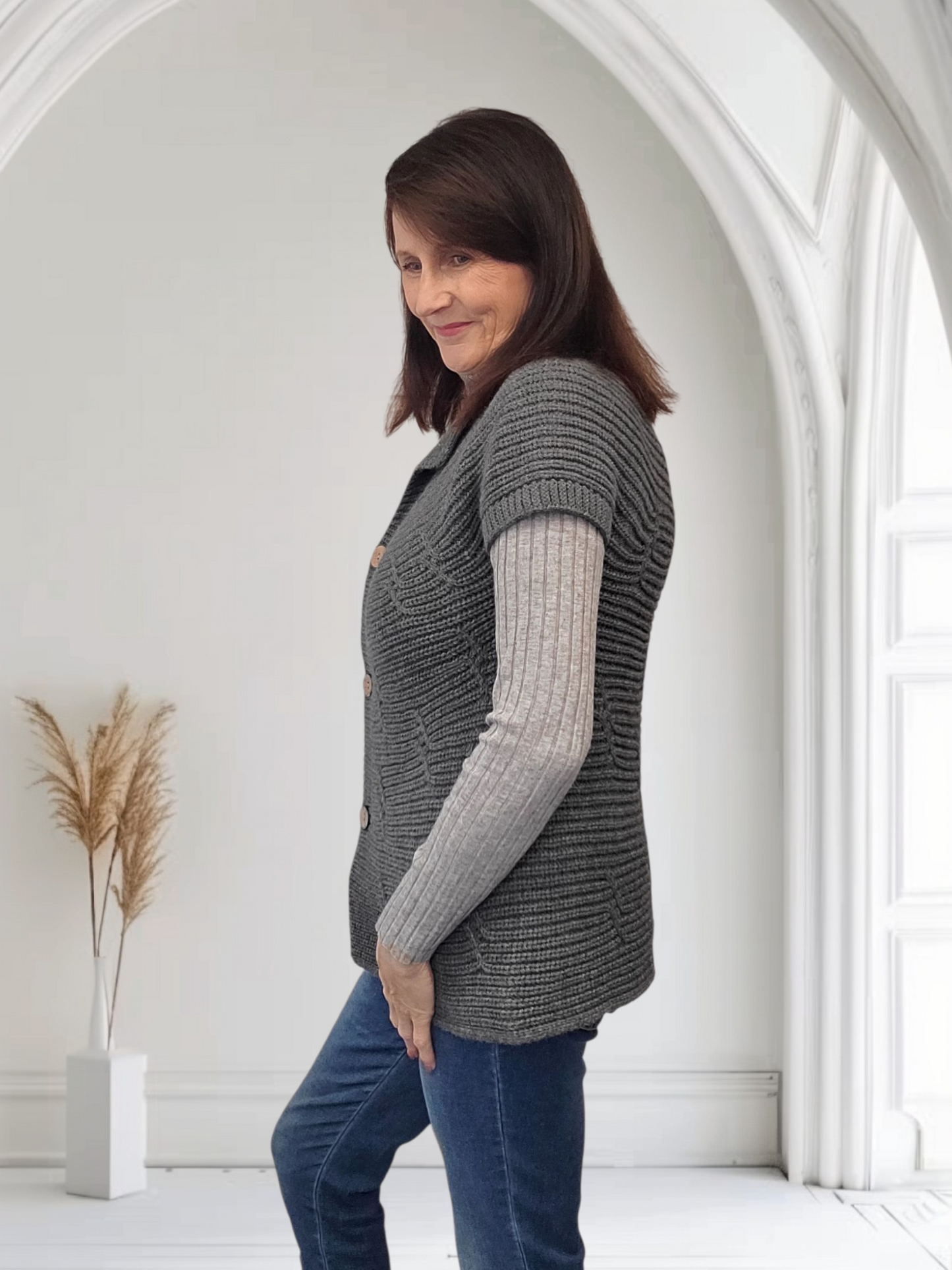 Amy Women’s Ribbed Knit Waistcoat Size 12/16