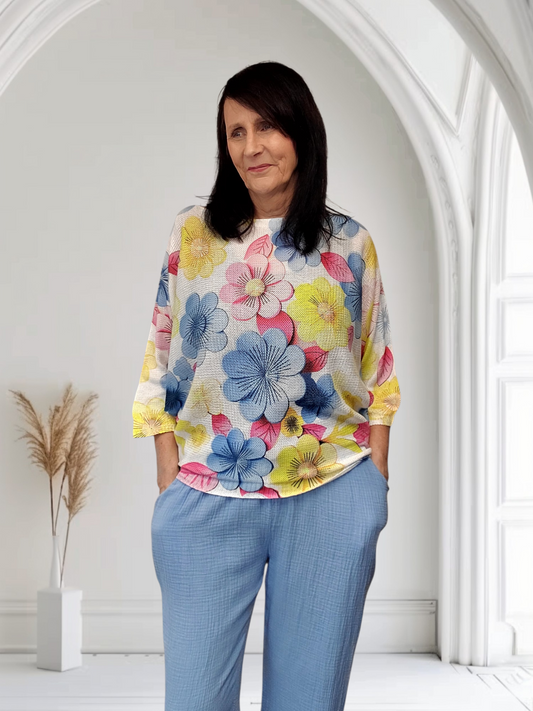 Frieda Fine Knit Flower Top