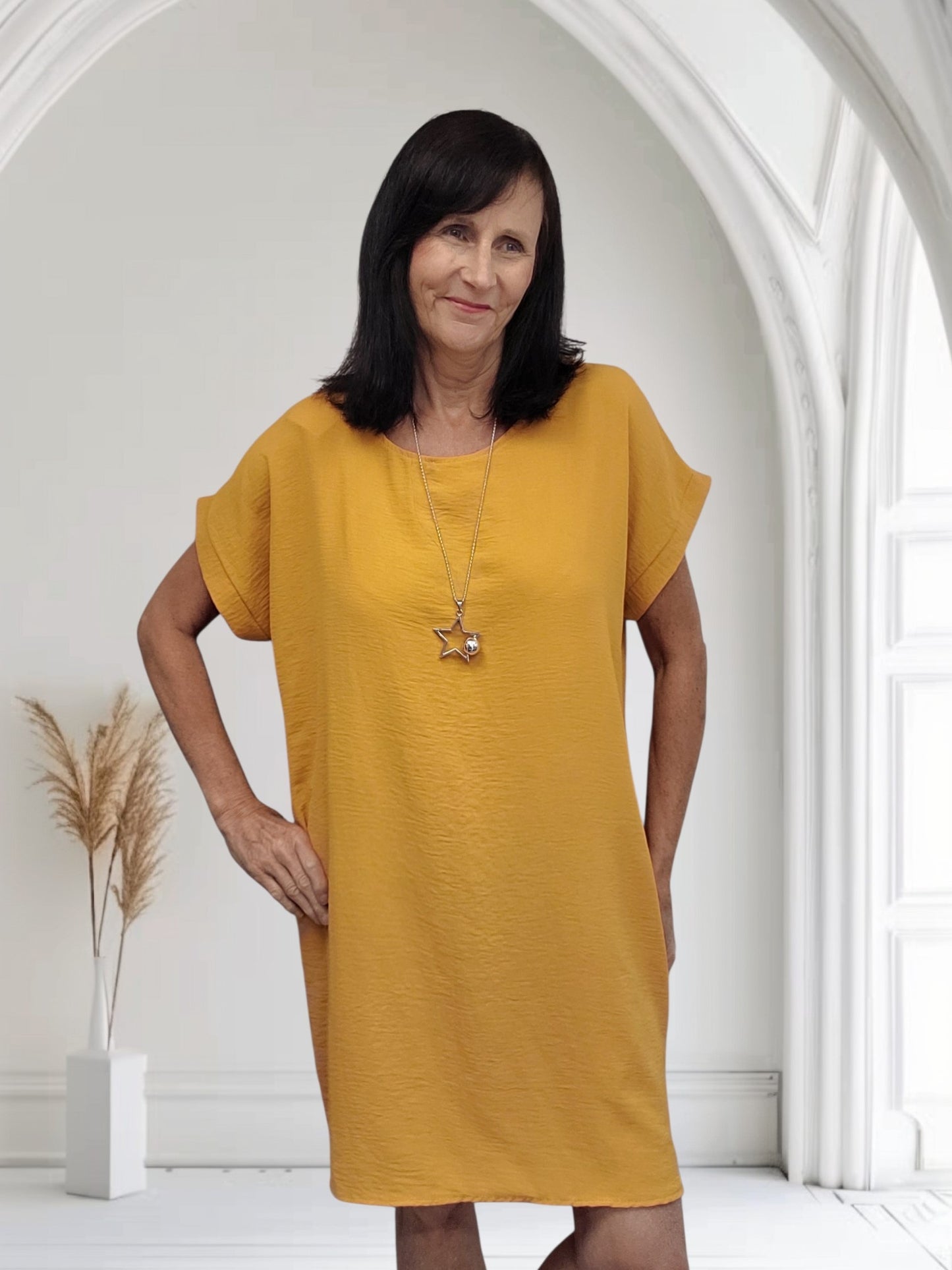 Carol Plain Summer Dress With Necklace