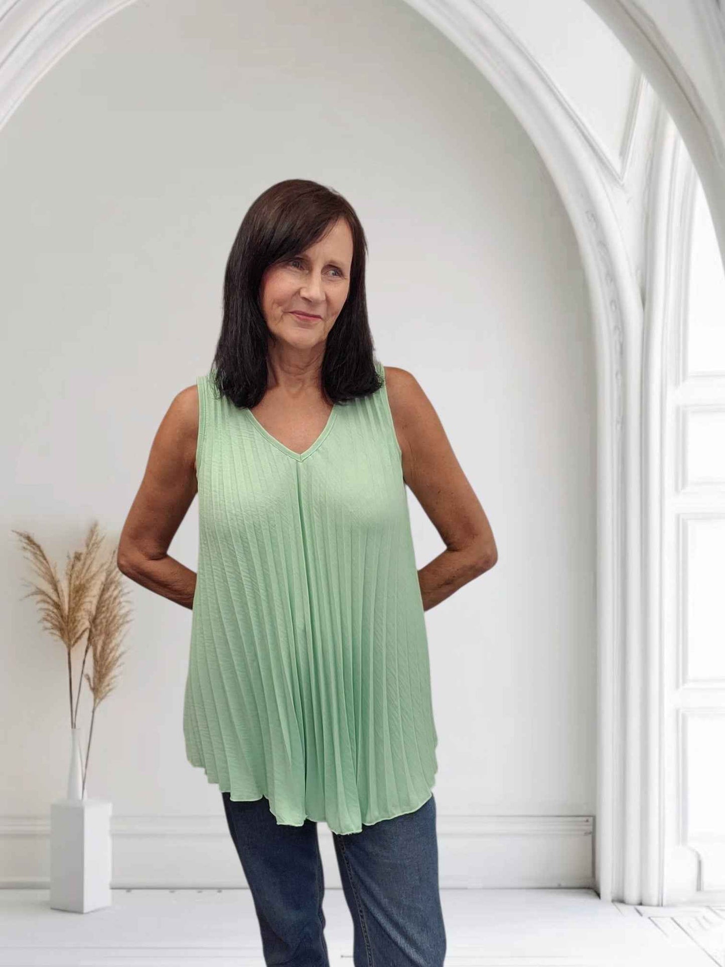 Pleated vest