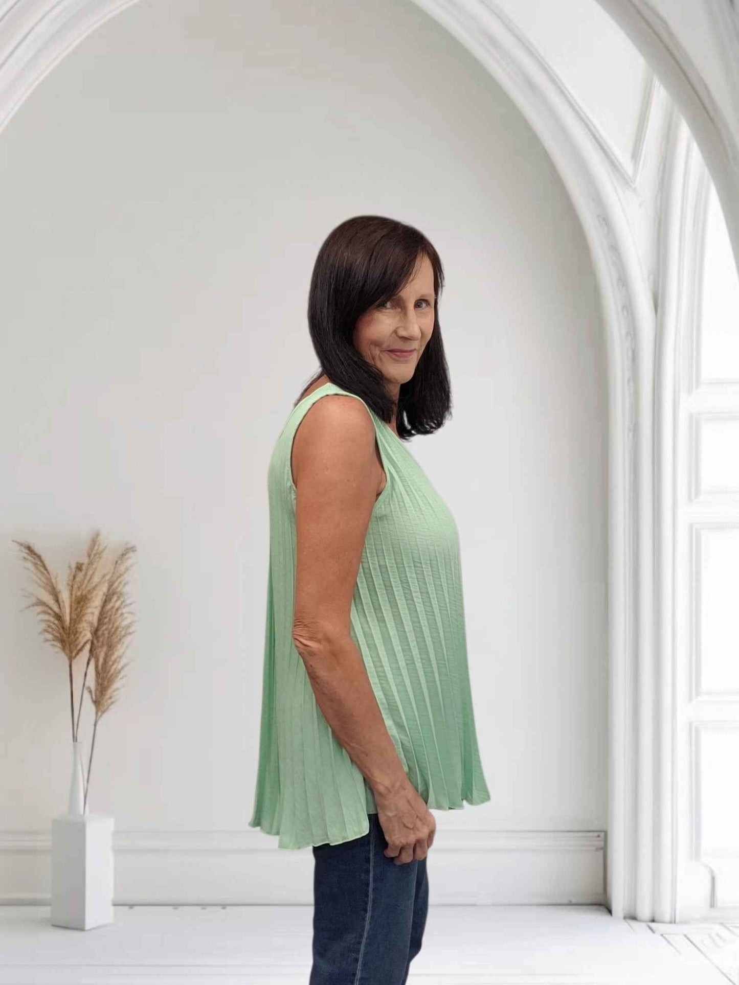 Pleated vest
