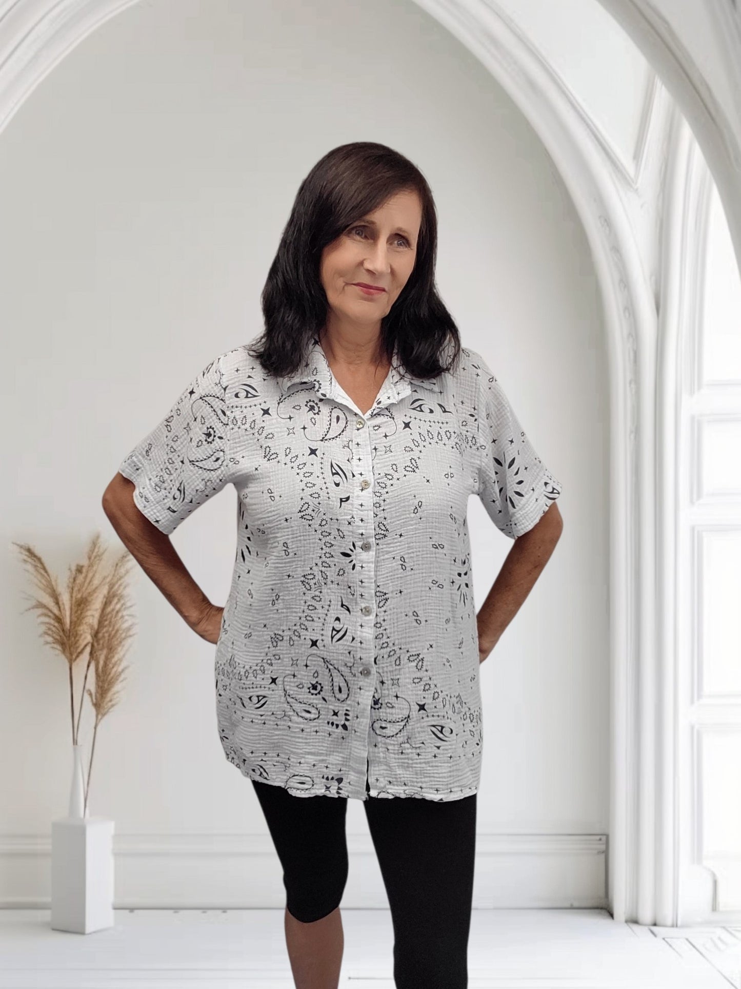 Paisley Print Button-Up Blouse – Short Sleeve | One Size Fits UK 12–18-Liv
