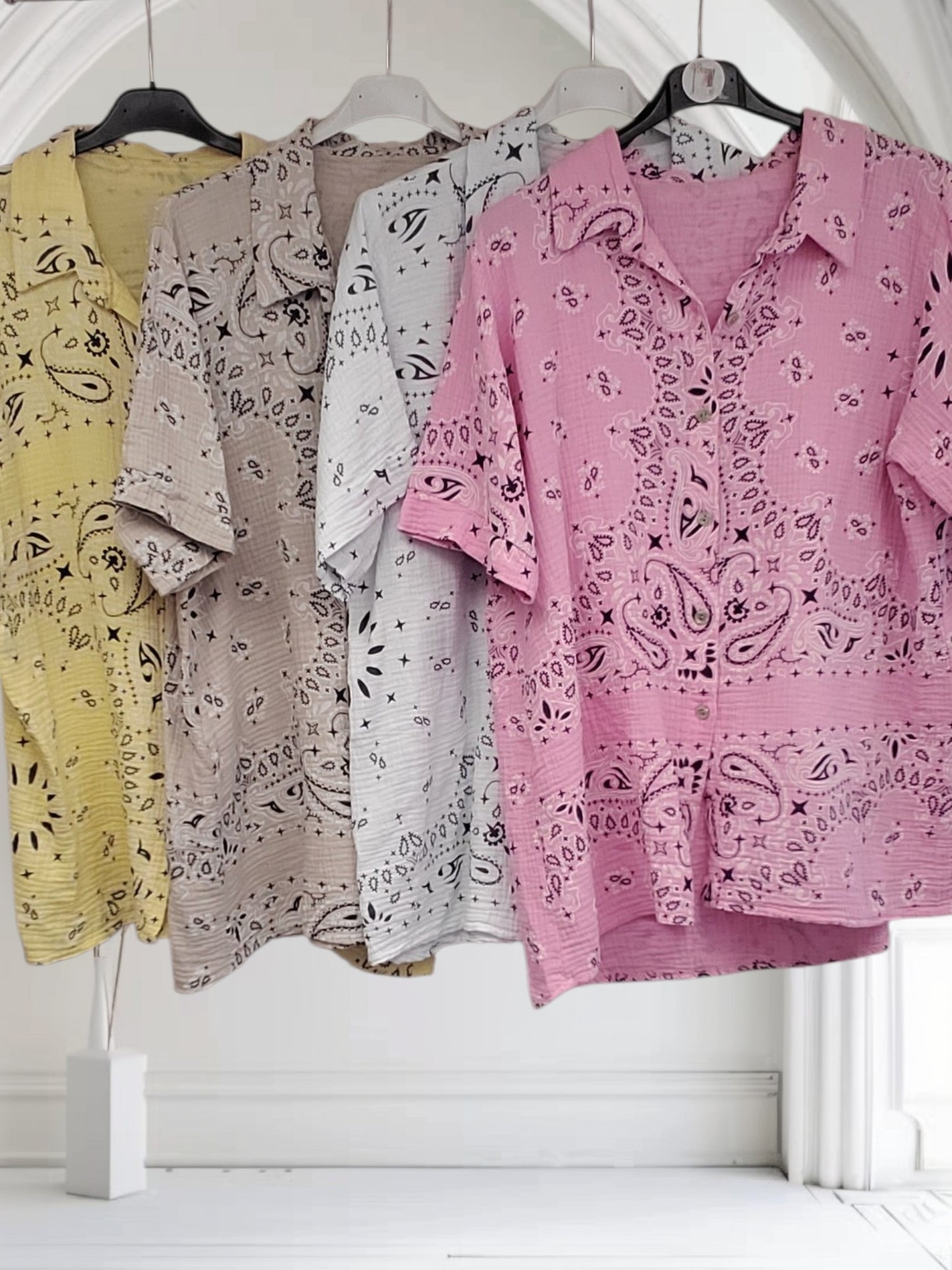 Paisley Print Button-Up Blouse – Short Sleeve | One Size Fits UK 12–18-Liv