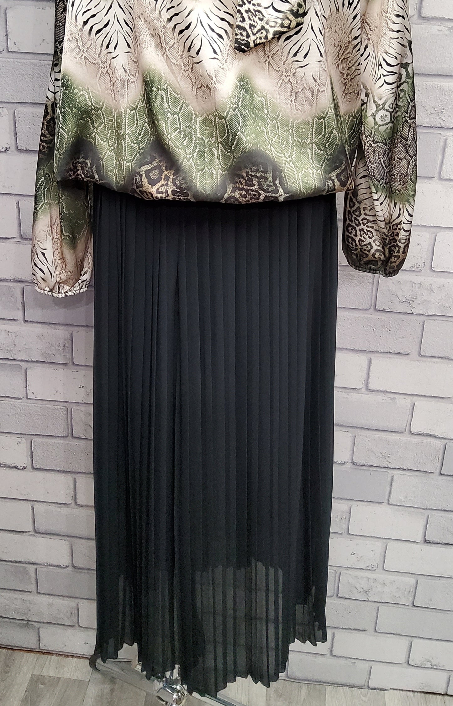 Jenny Pleat Maxi Skirt - Couture Boutique